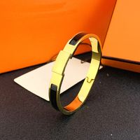 5 gold black #17